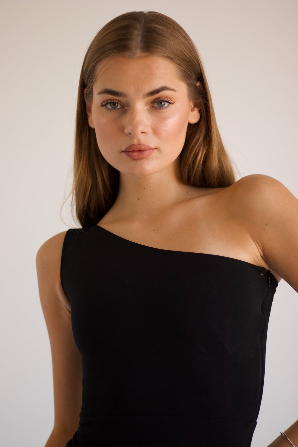 Francesca Gown one-shoulder black evening dress with ruffle detail and side slit – Sand
