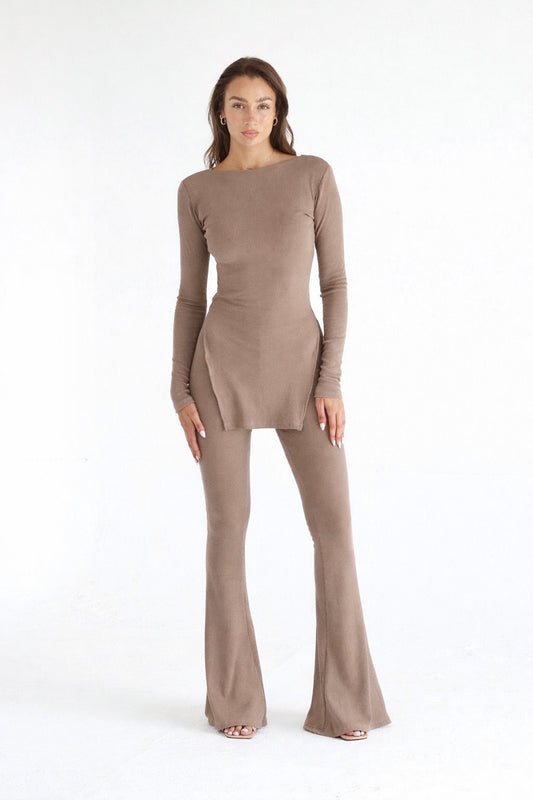 Oxford Set Winter – Coffee Beige Ribbed Two-Piece Outfit