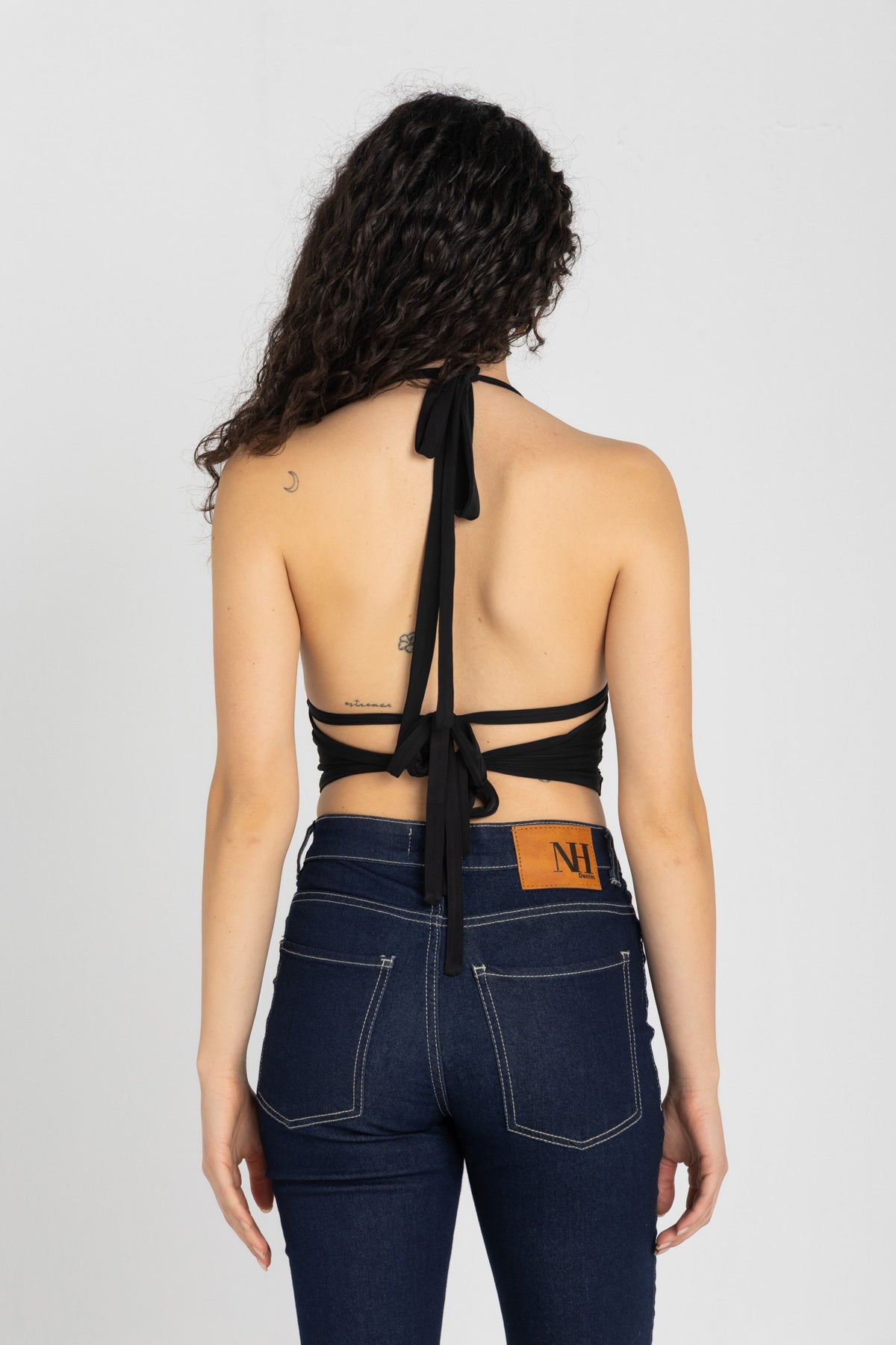 Sculpt Halter Top – Black