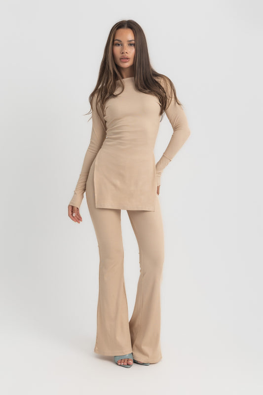 Oxford Set  – Nude Ribbed Two-Piece Outfit