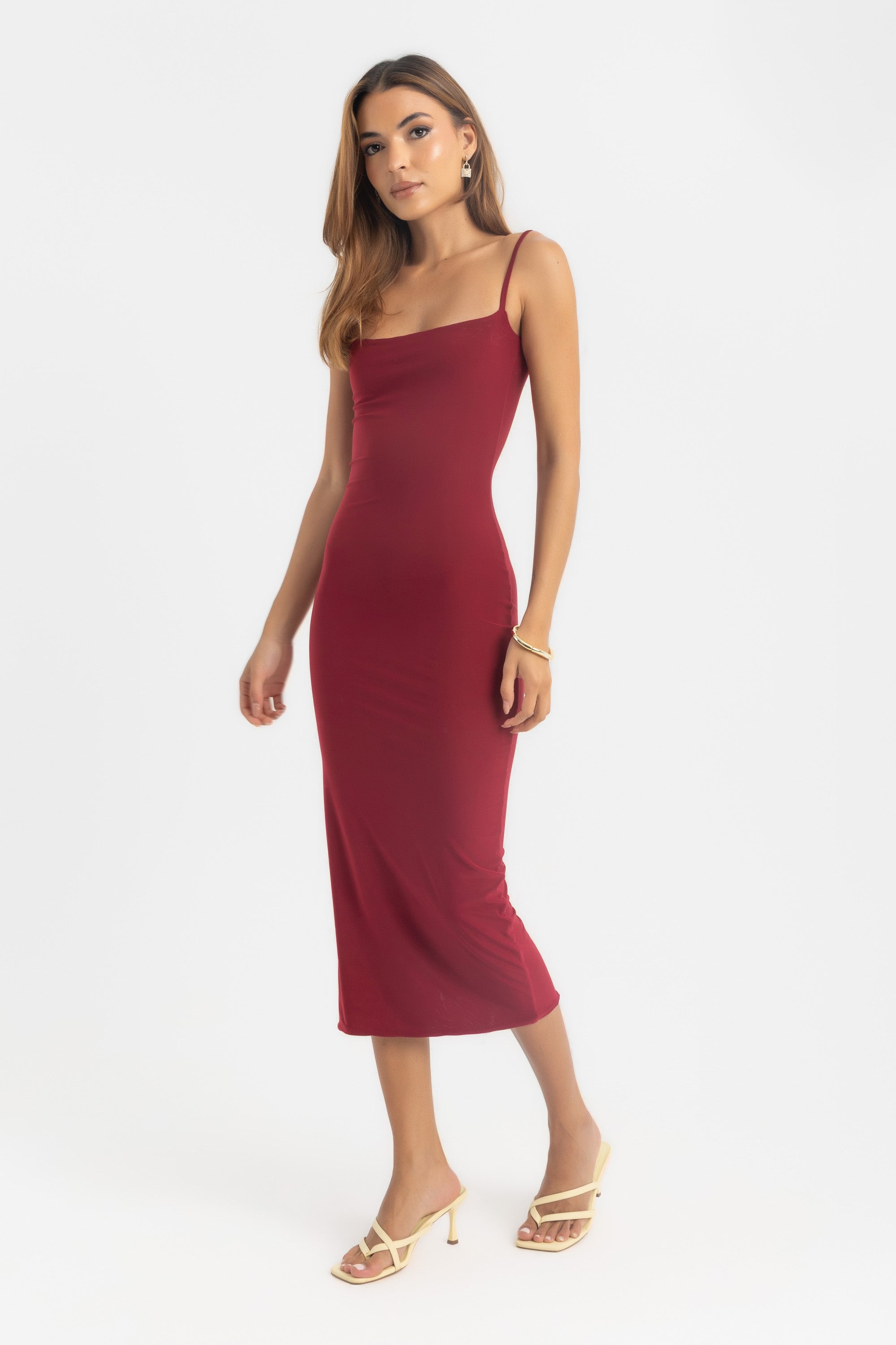 THE PRETTY BASIC DRESS