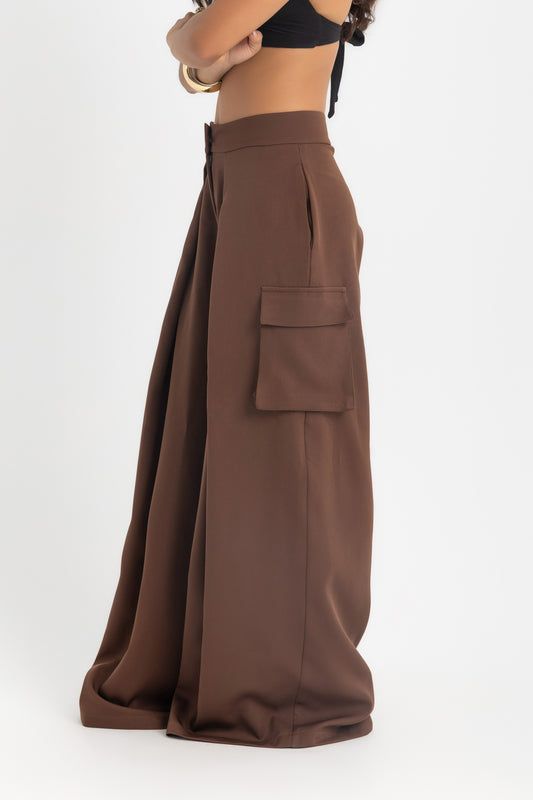 The Classic Cargo Pants – Brown