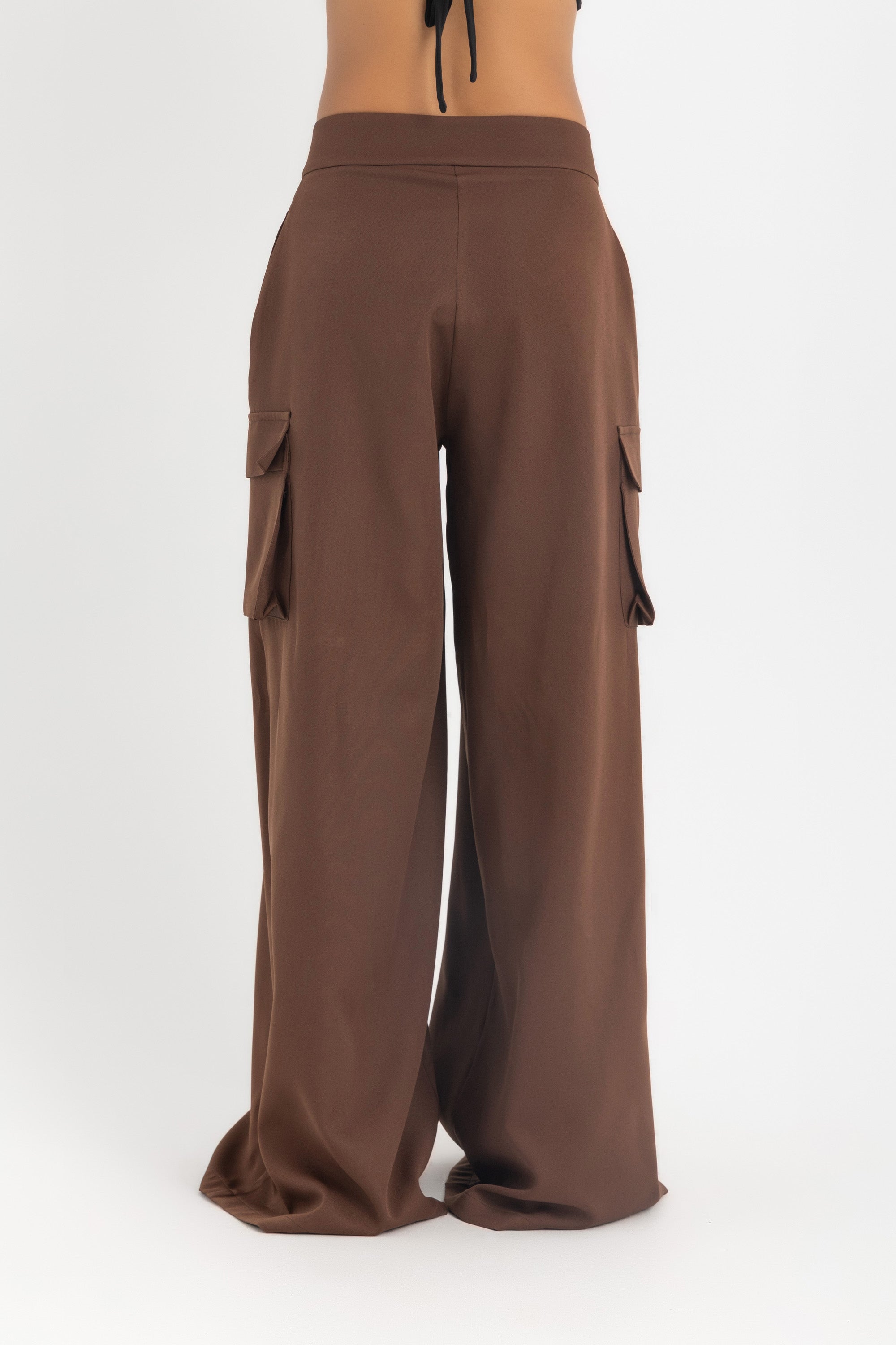 The Classic Cargo Pants – Brown