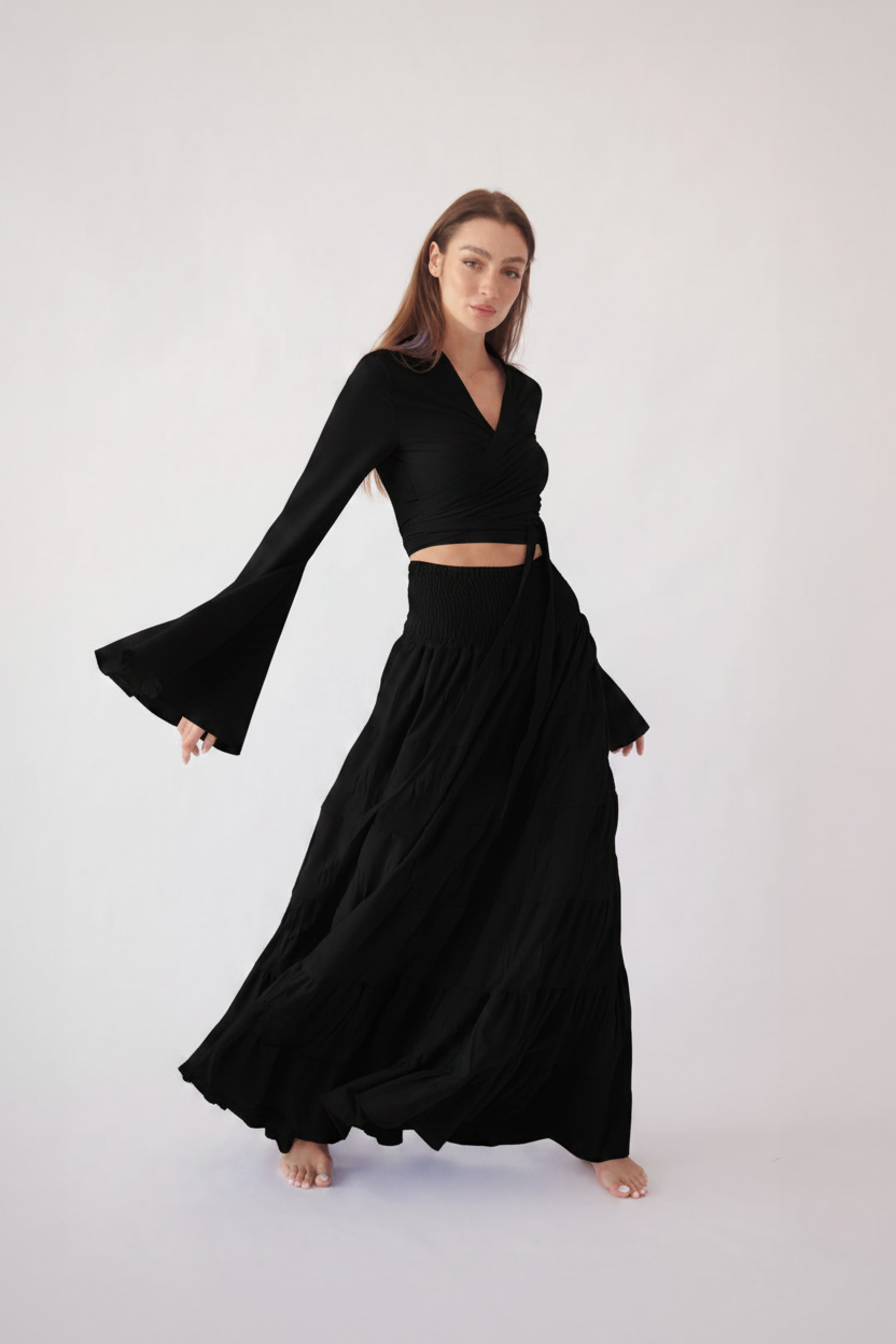 Black Set - 3/4 Front